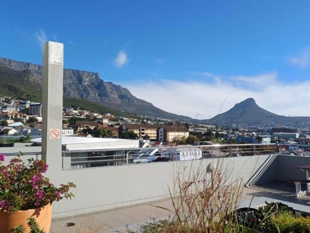 2 Bedroom apartment to rent in Woodstock, Cape Town