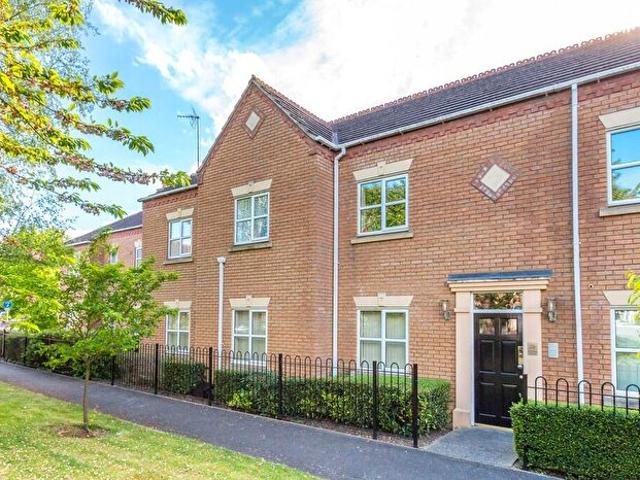 2 Bedroom Apartment To Rent In Walnut Tree Court, Higham Ferrers, NN10