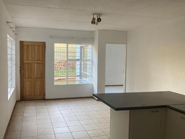 2 Bedroom apartment to rent in Westdene, Johannesburg