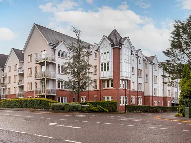 2 Bedroom Apartment To Rent In Whitecraigs Court, Giffnock, Glasgow, East Renfrewshire, G46