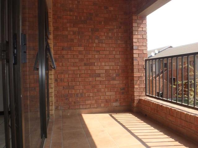 2 Bedroom Apartment to rent in Wilgeheuwel