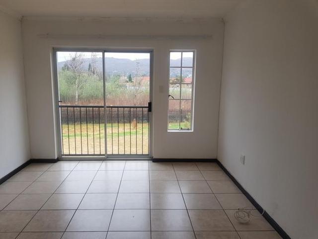 2 Bedroom apartment to rent in Wilgeheuwel, Roodepoort