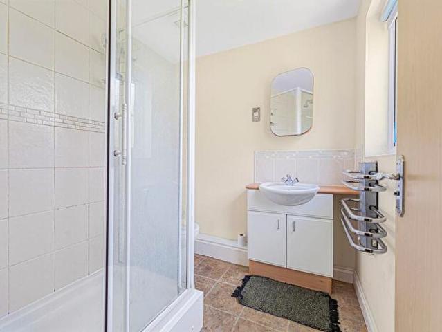 2 Bedroom Apartment To Rent In Windrush Quay, Witney, OX28