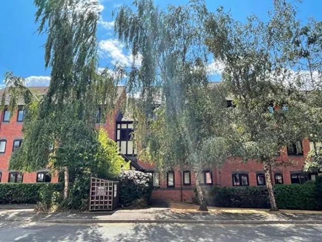 2 Bedroom Apartment To Rent In The Moorings, Leamington Spa, CV31