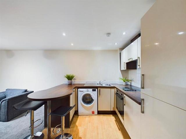 2 Bedroom Apartment To Rent In The Limes, Loughborough Inc Bills Option, LE11