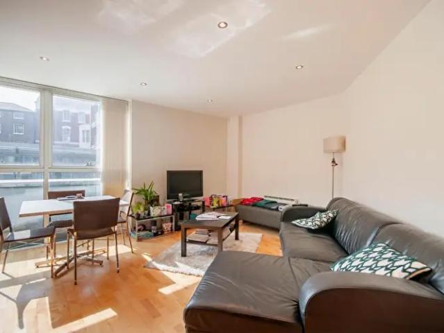 2 Bedroom Apartment To Rent In The Living Quarter, St. Marys Gate, Nottingham, Nottinghamshire, NG1