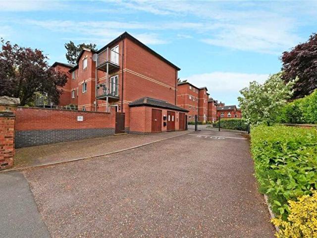 2 Bedroom Apartment To Rent In The Pines, Midland Road, Wellingborough, NN8
