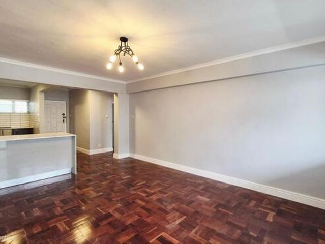 2 Bedroom apartment to rent in Three Anchor Bay, Cape Town