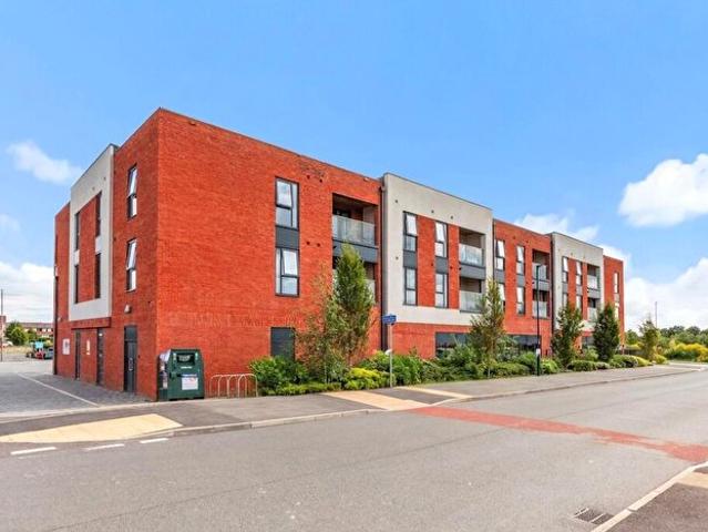2 Bedroom Apartment To Rent In Tibbs Road, Haddenham, HP17
