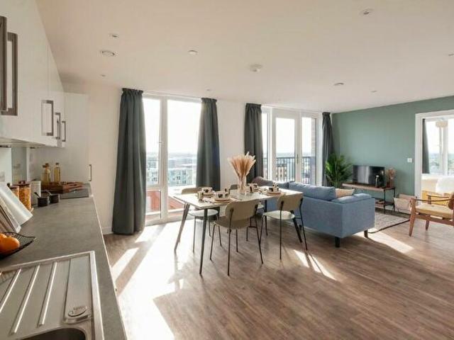 2 Bedroom Apartment To Rent In Two Bed Apartment £ Gift Voucher Incentive *T&Cs Apply*, Avebury Boulevard, Central Milton Keynes, Milton Keynes, MK9