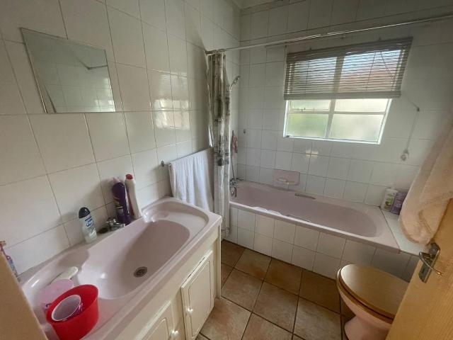 2 Bedroom apartment to rent in Verwoerdpark, Alberton