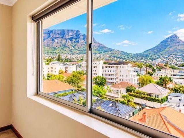 2 Bedroom apartment to rent in Vredehoek, Cape Town