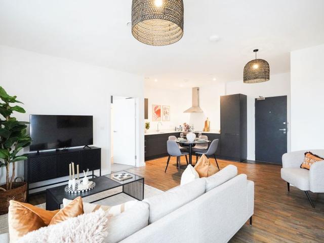 2 bedroom apartment to rent in young street city centre s1