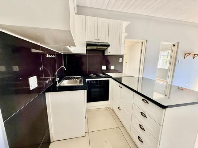 2 Bedroom apartment to rent in Zonnebloem, Cape Town
