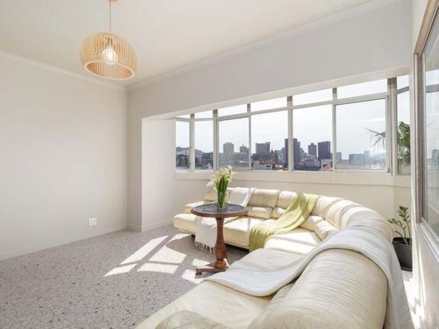 2 Bedroom apartment to rent in Zonnebloem, Cape Town