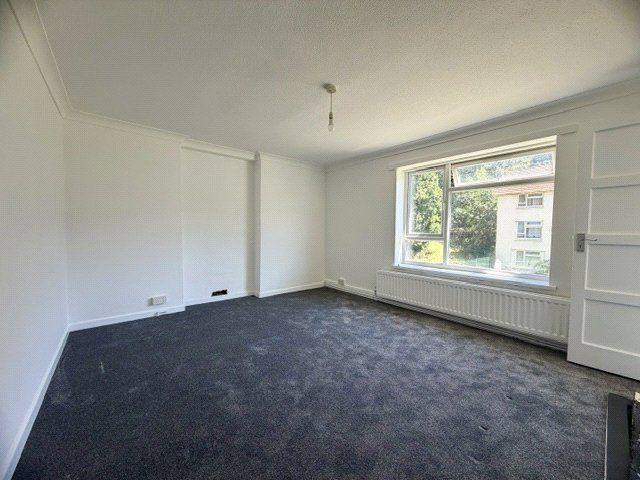 2 bedroom apartment to rent Leckford Close, Southampton, Hampshire, SO18