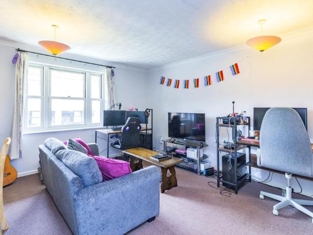 2 bedroom apartment to rent North Third Street, Milton Keynes, Buckinghamshire, MK9
