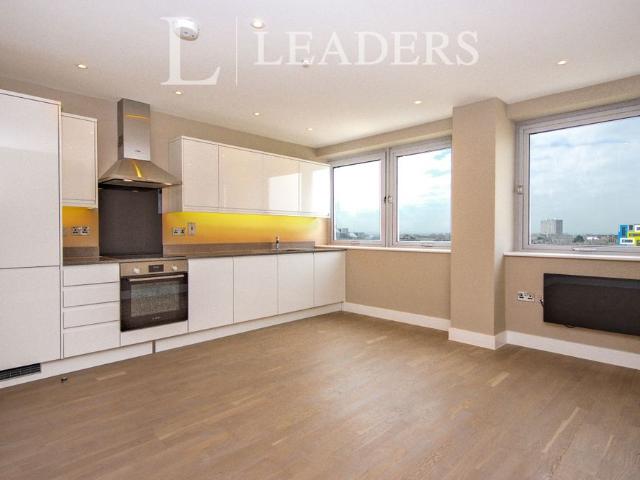 2 bedroom apartment to rent Southchurch Road, Southend on Sea, Essex, SS1