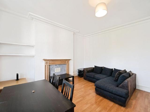 2 bedroom apartment to rent Shaftesbury Road, Southsea, Hampshire, PO5