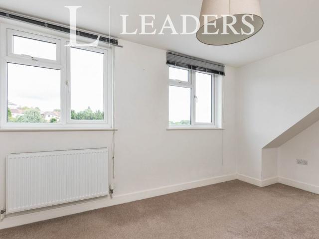 2 bedroom apartment to rent St. Johns Hill, Sevenoaks, TN13