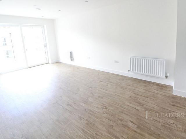 2 bedroom apartment to rent Stirling Drive, Luton, Bedfordshire, LU2