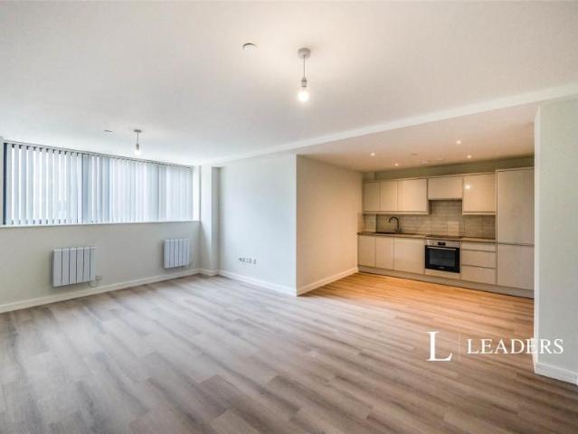 2 bedroom apartment to rent Roebuck House, Roebuck Close, Portsmouth, PO6