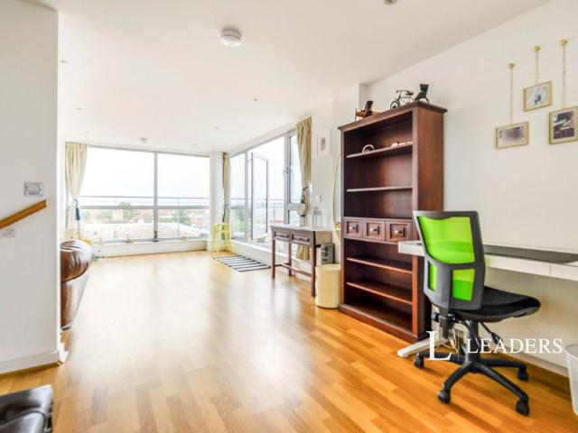 2 bedroom apartment to rent Richmond House, Bonfire Corner, Portsmouth, PO1