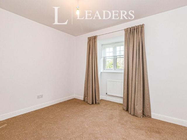 2 bedroom apartment to rent Worcester Court, 9 Worcester Road, Sutton, SM2