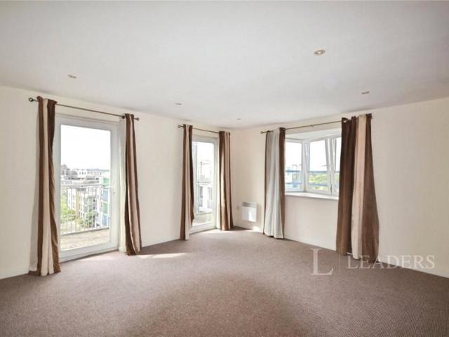 2 bedroom apartment to rent Warren Close, Cambridge, Cambridgeshire, CB2