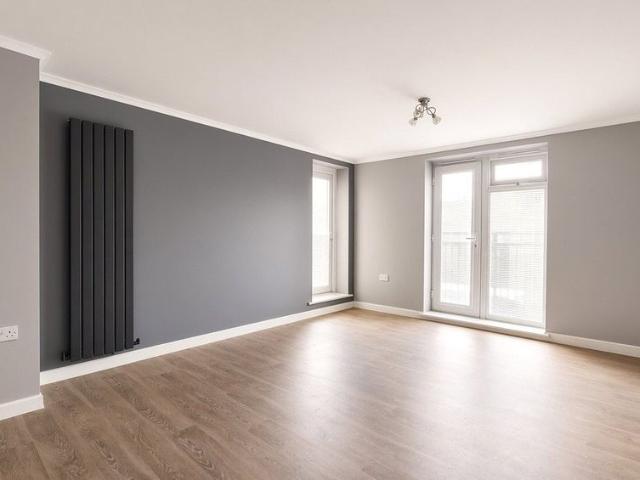 2 bedroom apartment to rent The Chase, Grays, Essex, RM20