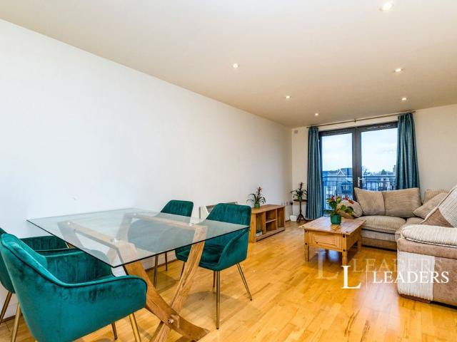 2 bedroom apartment to rent The Forum, Lower Tanbridge Way, Horsham, West Sussex, RH12