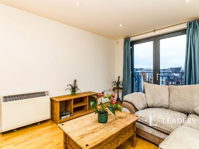 2 bedroom apartment to rent The Forum, Lower Tanbridge Way, Horsham, West Sussex, RH12