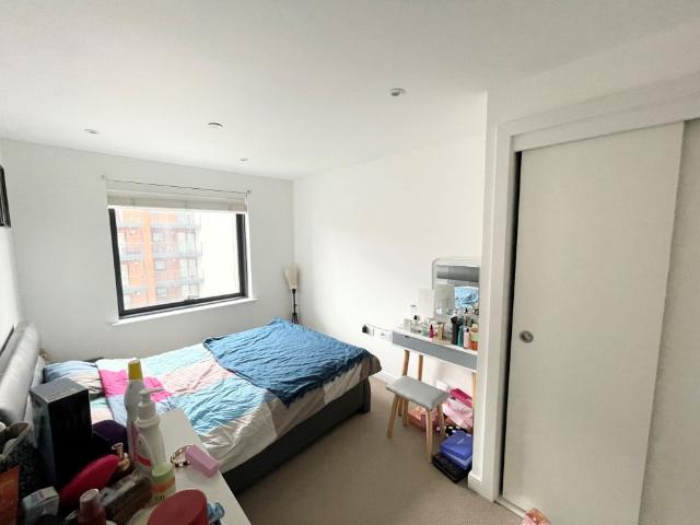 2 bedroom apartment to rent The Hawkins Tower, Admirals Quay, Ocean Way, Southampton, SO14