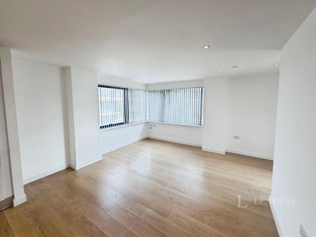 2 bedroom apartment to rent The Hawkins Tower, Admirals Quay, Ocean Way, Southampton, SO14