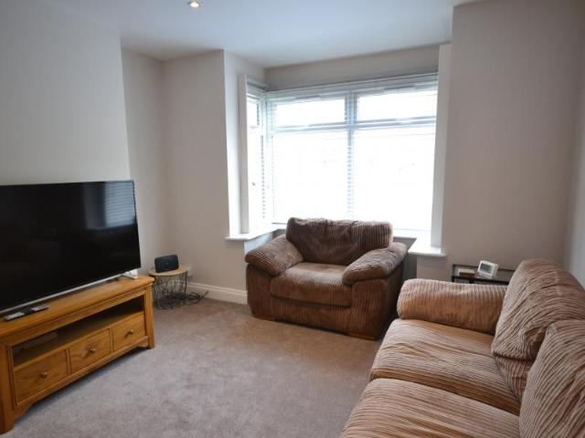 2 bedroom apartment to rent Undercliff Road West, Felixstowe, IP11