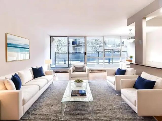 2 Bedroom Apartment Toronto ON 104400261