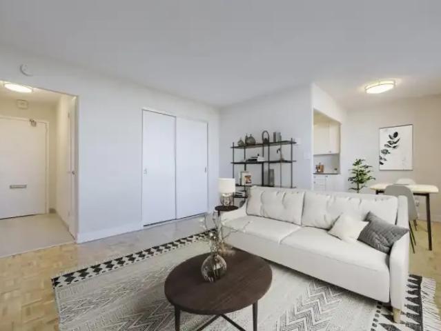 2 Bedroom Apartment Toronto ON 104752109
