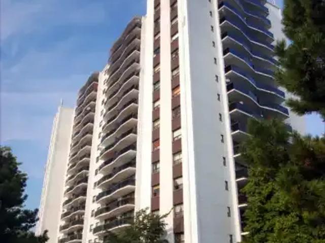 2 Bedroom Apartment Toronto ON 103410846