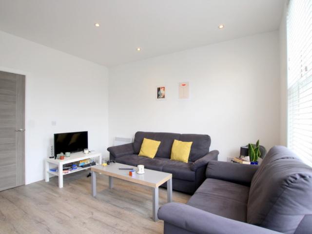 2 Bedroom Apartment, Upper Tooting Road, London