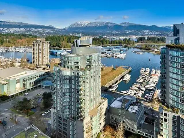 2 Bedroom Apartment Vancouver BC 104223535