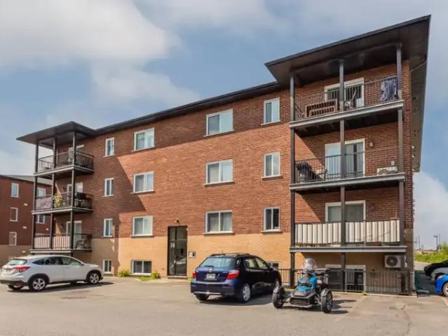 2 Bedroom Apartment Varennes QC 105623245