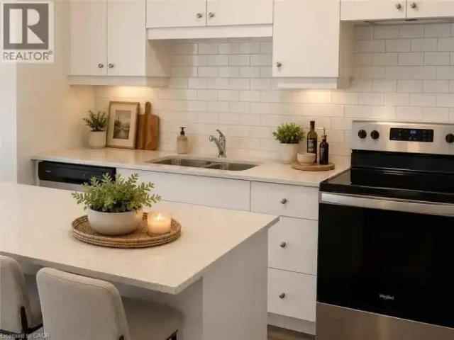 2 Bedroom Apartment Waterloo ON LS104000279