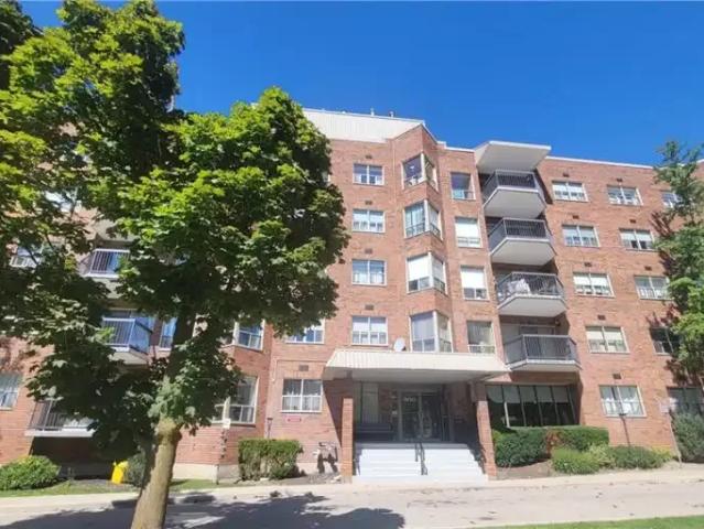 2 Bedroom Apartment Waterloo ON 105486651