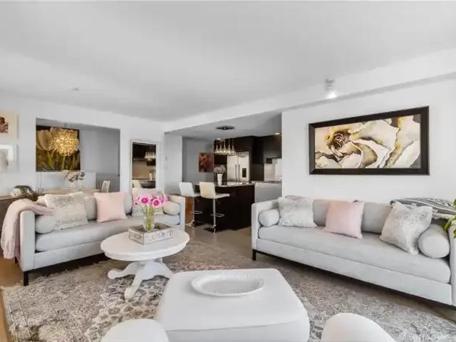 2 Bedroom Apartment White Rock BC 106118127
