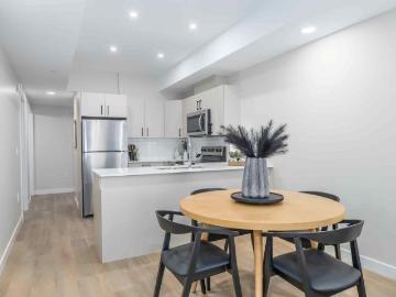 Apartment to rent in River–Osborne - Parking