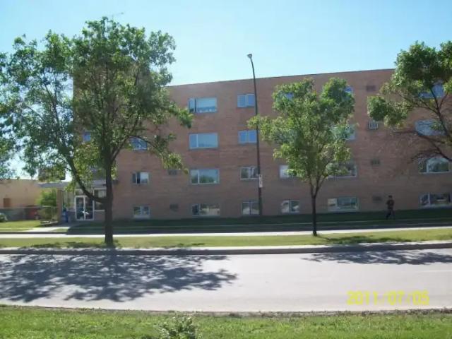 2 Bedroom Apartment Winnipeg MB 104971978