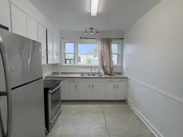 2 Bedroom Apartment Winnipeg MB 104972732