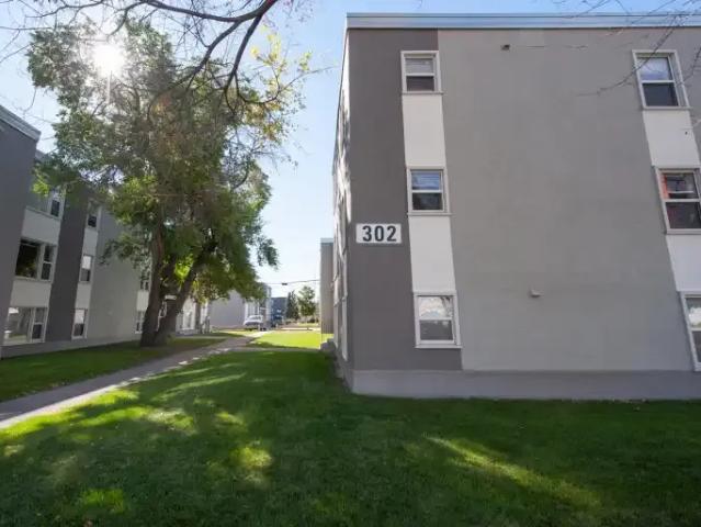 2 Bedroom Apartment Winnipeg MB 104939927