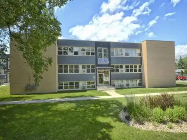 2 Bedroom Apartment Winnipeg MB 105087217