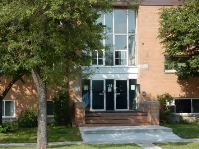 2 Bedroom Apartment Winnipeg MB 105280394